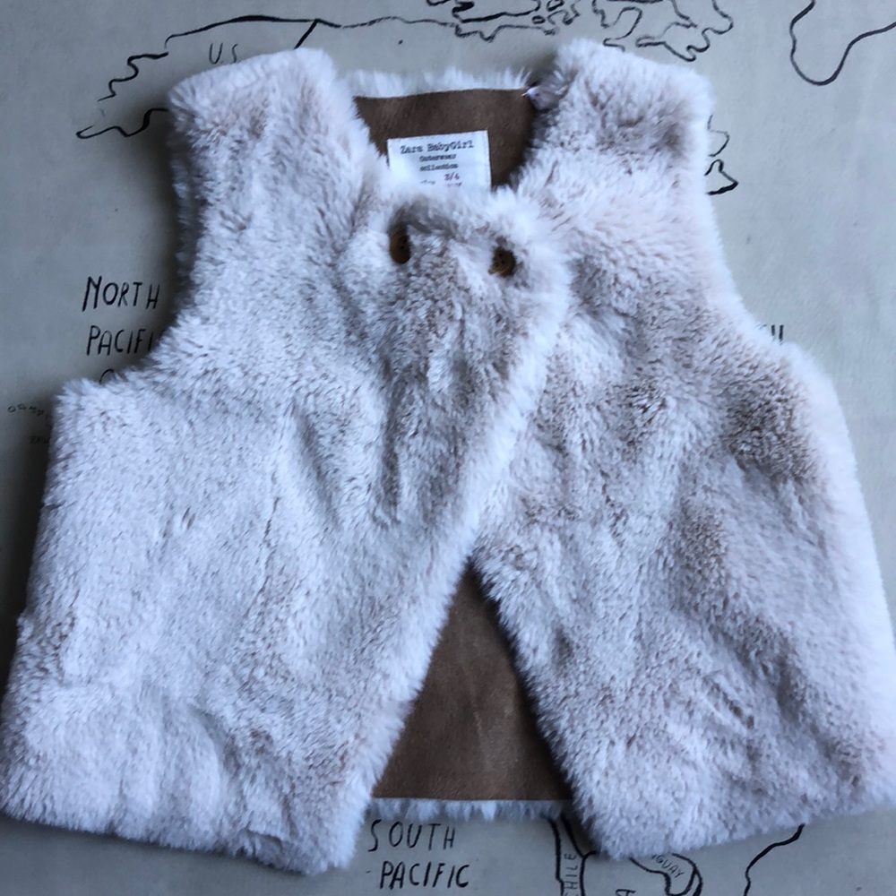 Zara Babygirl faux fur vest size 3-4 yr old